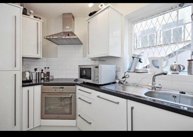 Oxford Street 2 Bed Apartment London Bagian luar foto