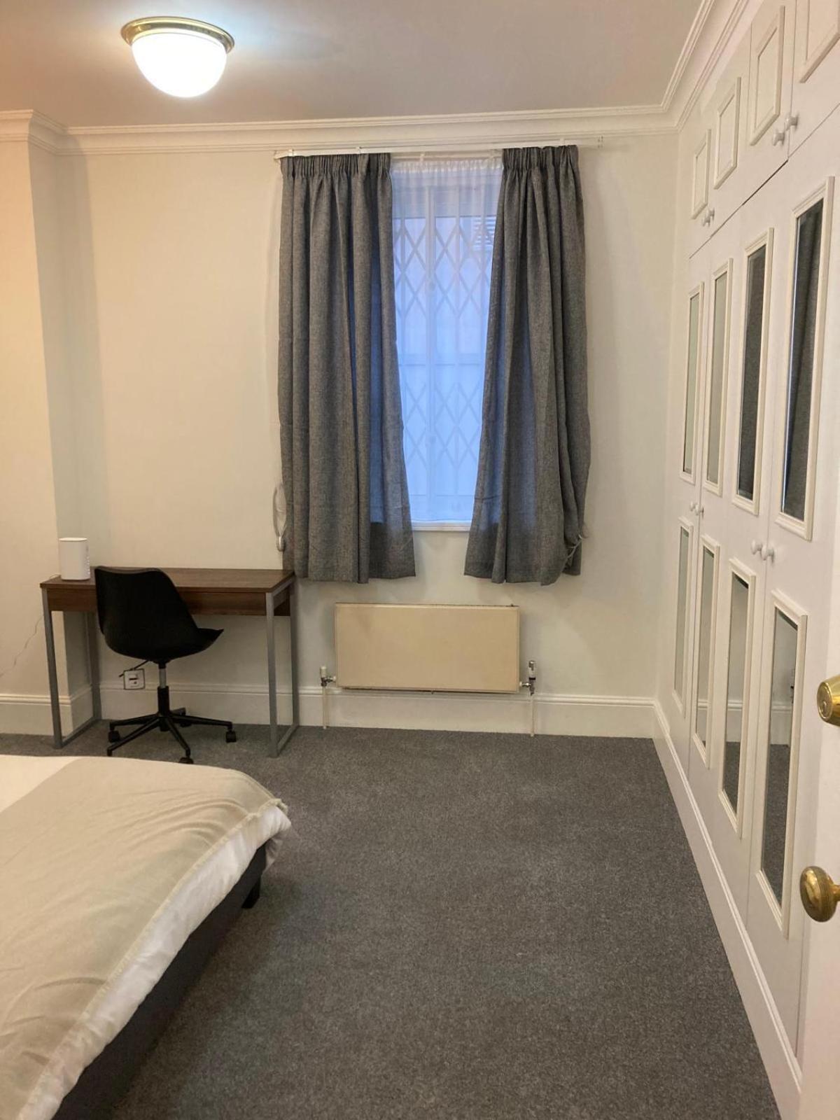 Oxford Street 2 Bed Apartment London Bagian luar foto